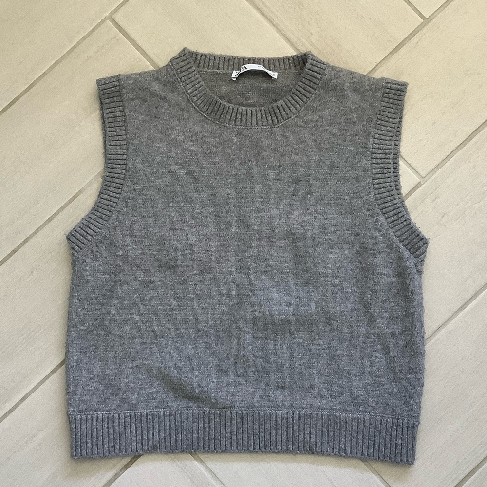 Zara Heather Gray Knit Sweater Vest